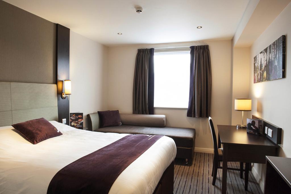Premier Inn London King'S Cross Exterior foto